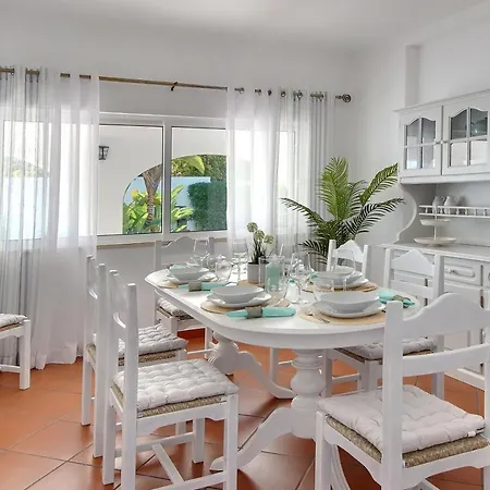Francella- Relaxing Holidays In An Ideal Location By Dreamvillasalbufeira ヴィラ