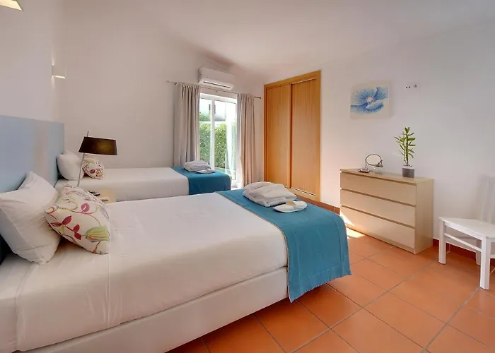 Francella- Relaxing Holidays In An Ideal Location By Dreamvillasalbufeira