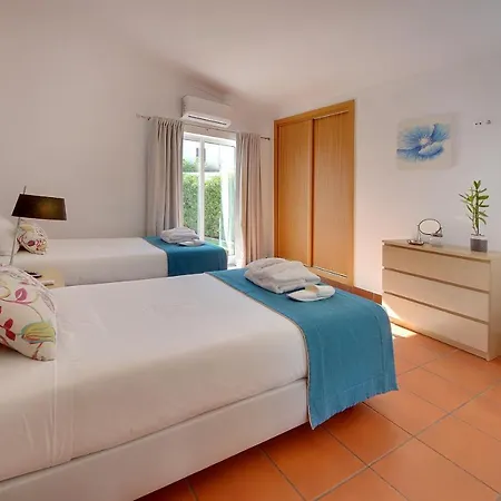 Francella- Relaxing Holidays In An Ideal Location By Dreamvillasalbufeira